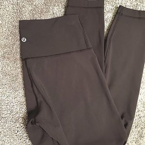 Lululemon Wunder Under High Rise Tight 25” size 8